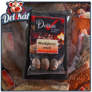Muškátový orech celý